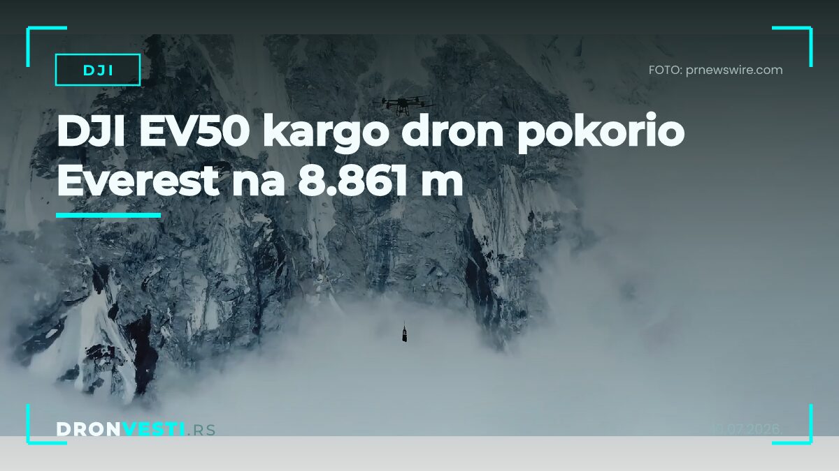 DJI EV50 kargo dron leti iznad snežnog planinskog vrha