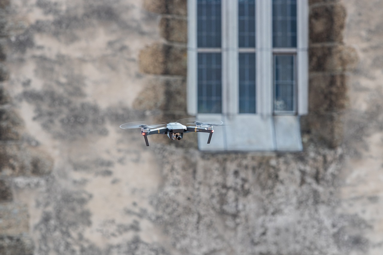 Padobran za dron DJI AP100 aktiviran na letelici Matrice 400