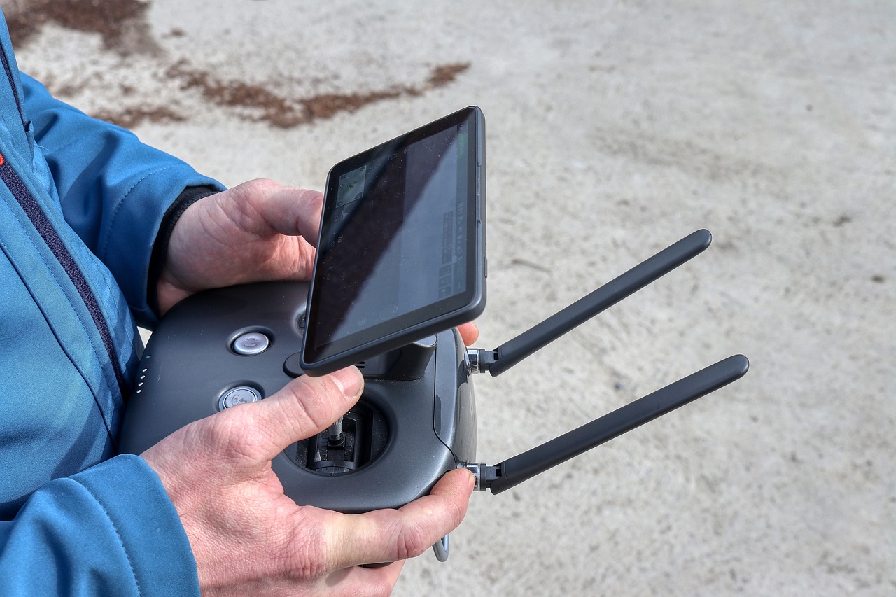 HoverAir Aqua vodootporni dron koji leti sa vode
