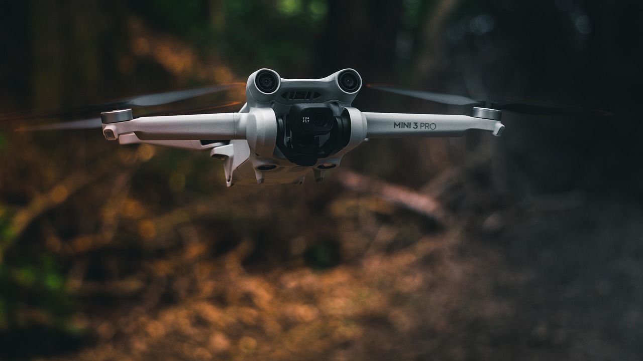 Dron fotografija iznad tvrđave u Srbiji sa jakom kompozicijom