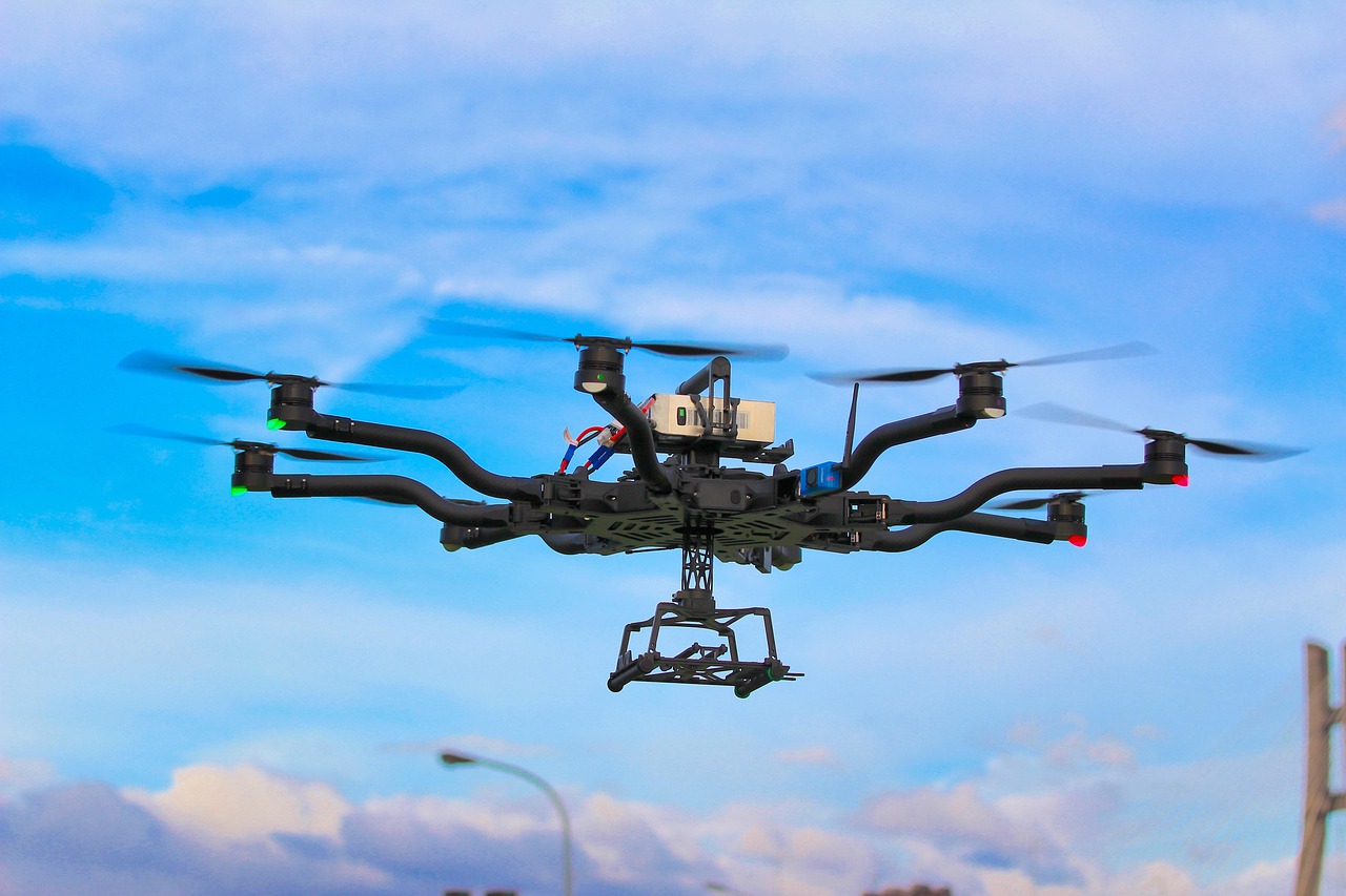 ND filter za dron na kameri tokom leta po sunčanom danu