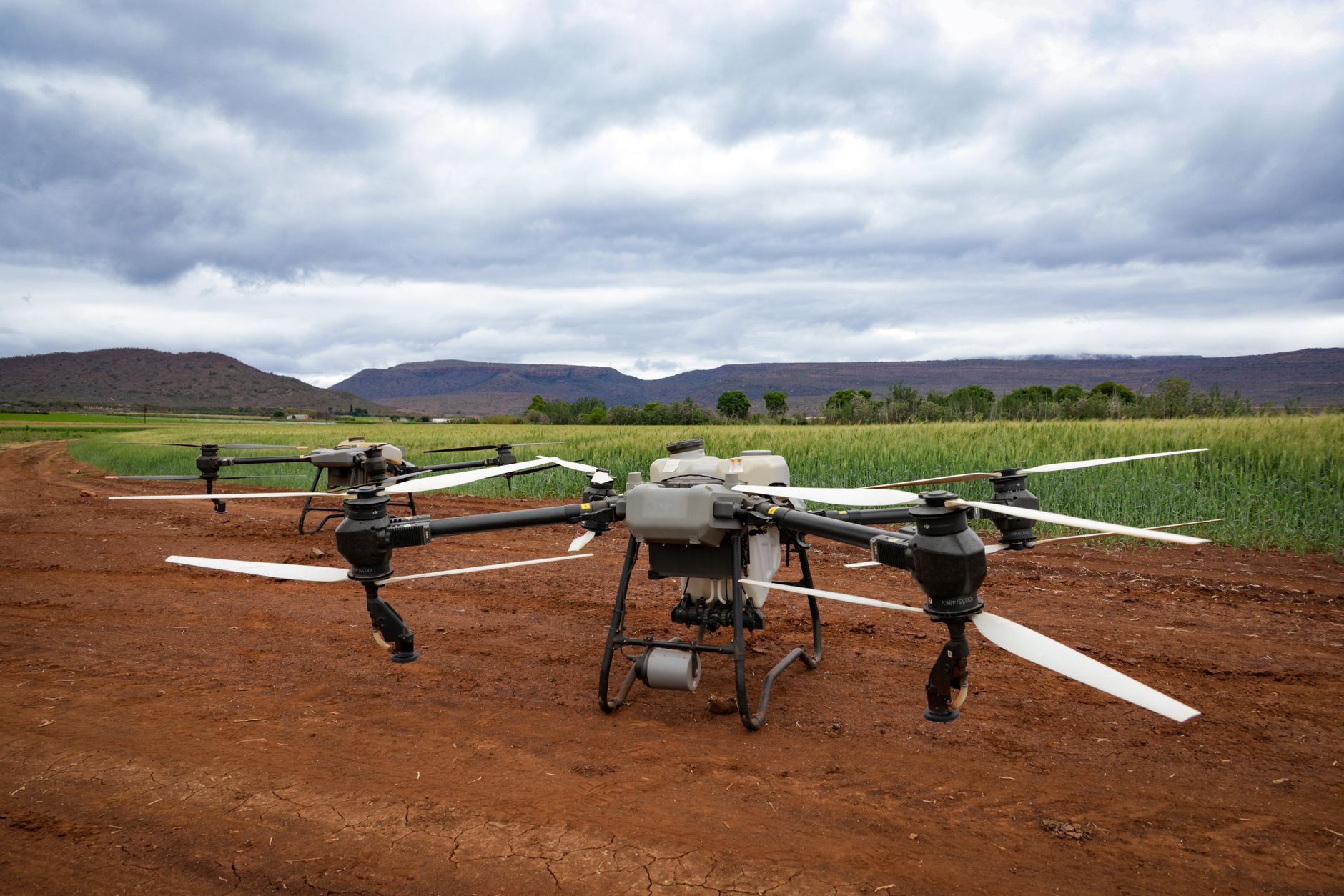 vojno dron tržište i rast vrednosti taktičkih dronova