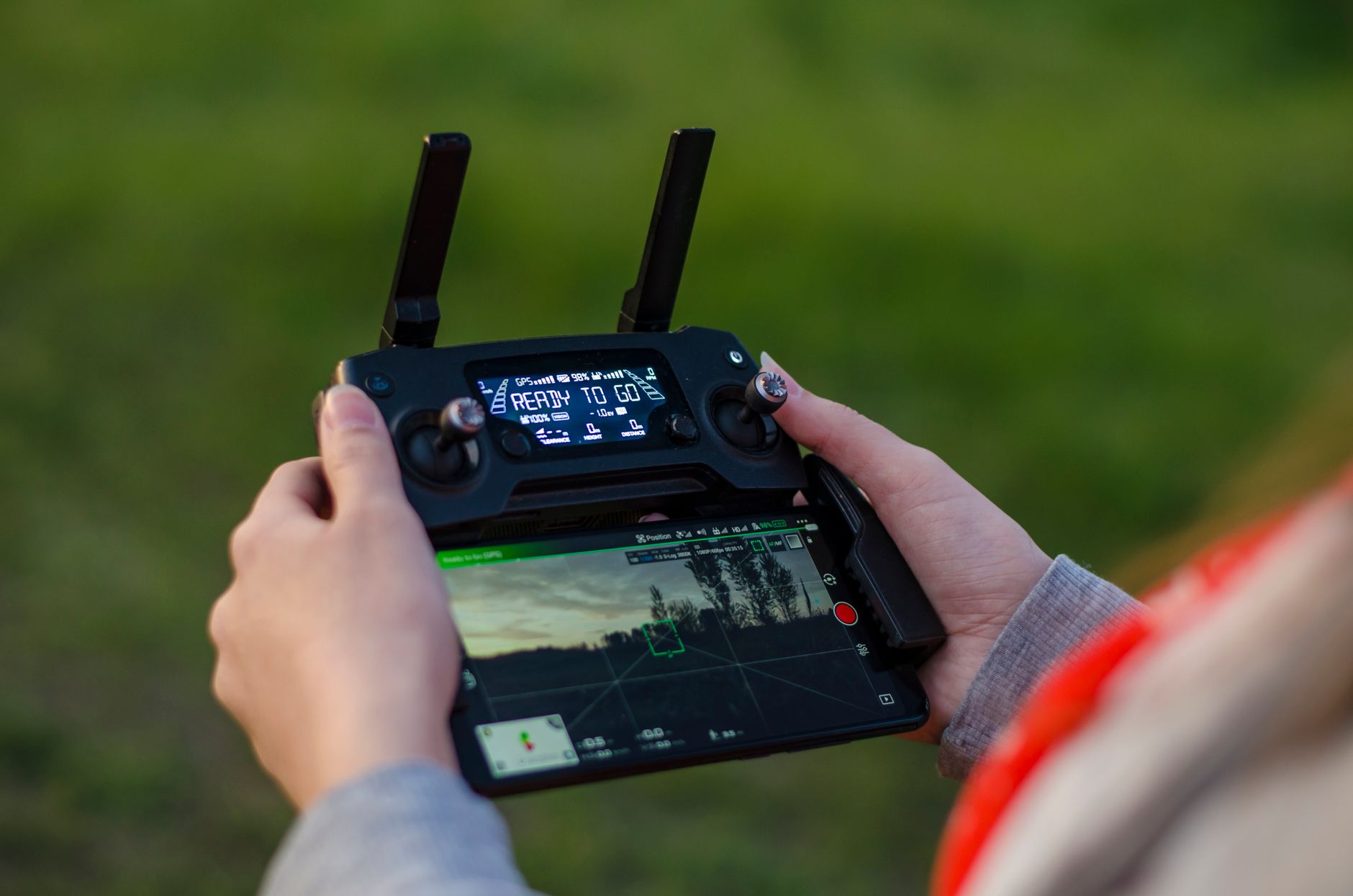 dron simulator za vežbanje FPV i klasičnih dronova