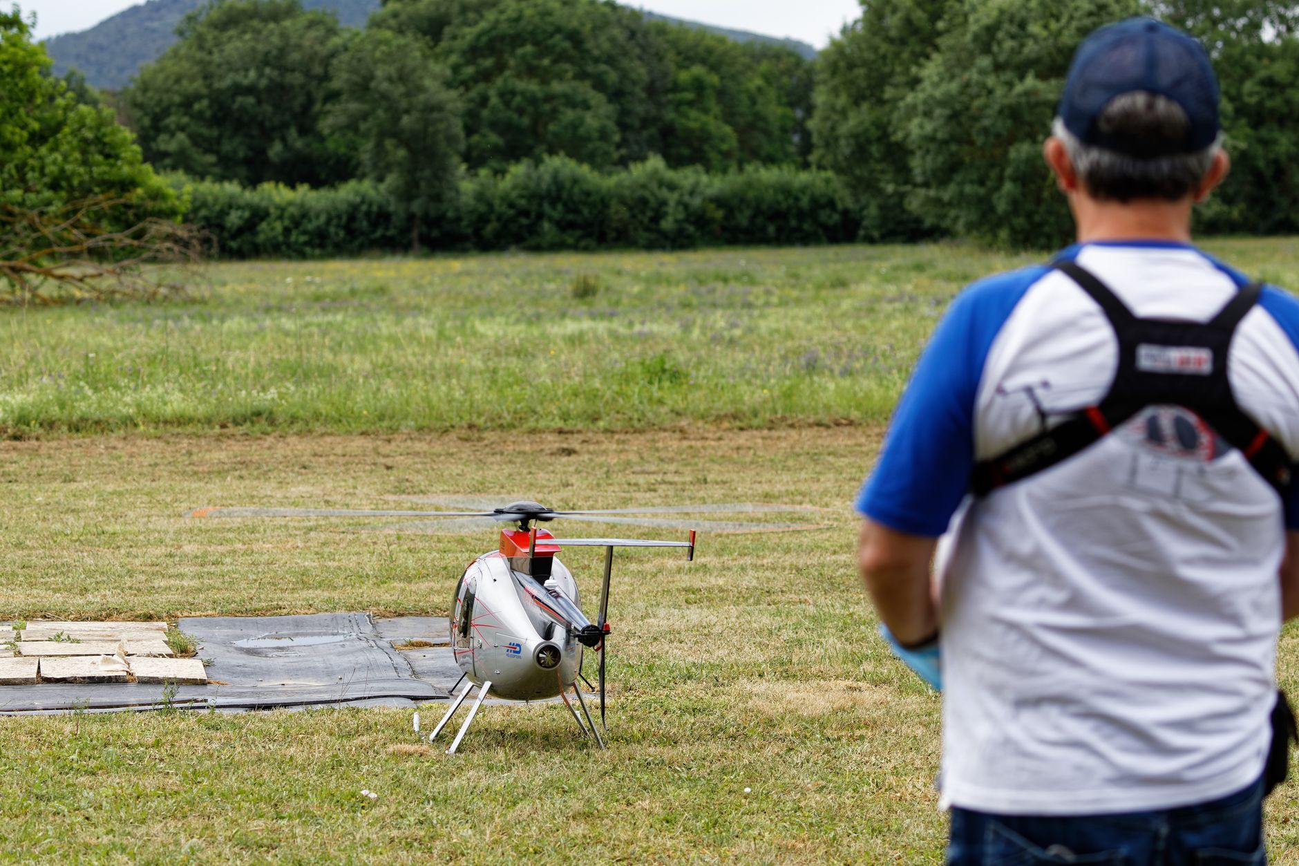 vojne dron jedinice na vojnom poligonu u Evropi
